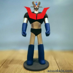 FIGURA RESINA MAZINGER Z
