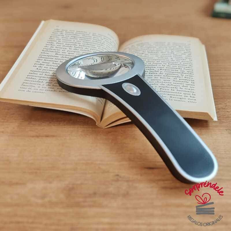 lupa de lectura de mano