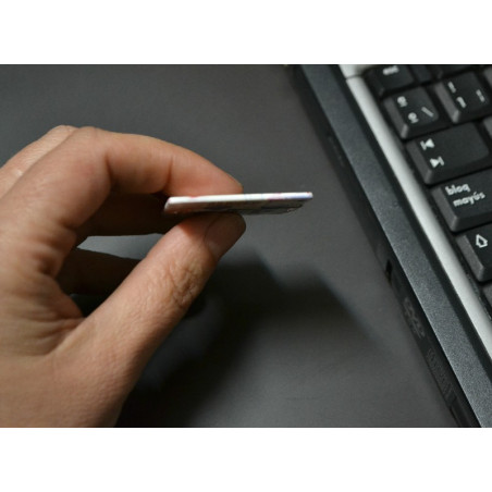 Pendrive extraplano "TOP SECRET" de 16GB - regalos originales y curiosos