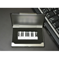 Pendrive extraplano "piano" de 16GB - regalos originales y curiosos