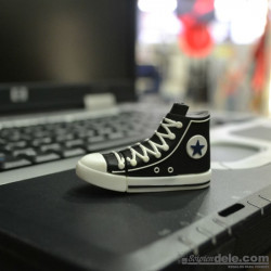 PEN DRIVE ZAPATILLA ALL STAR NEGRA