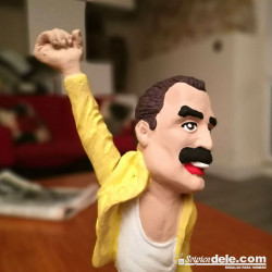 FIGURA RESINA FREDDIE MERCURY