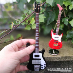 MINI GUITARRA ELÉCTRICA