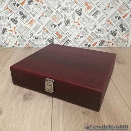 CAJA CON ACCESORIOS PARA VINO