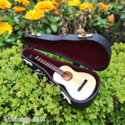 Mini guitarra