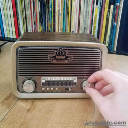 RADIO ALTAVOZ RETRO VINTAGE