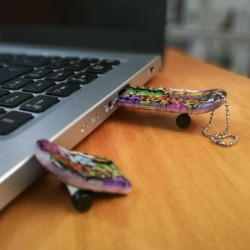 pendrive skate