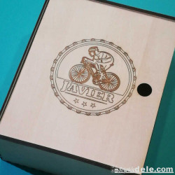 set de cerveza personalizado con caja madera