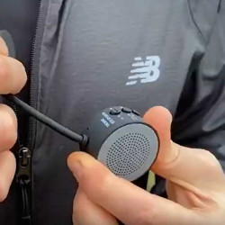 mini altavoz manos libres con imán