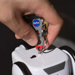 Llavero multiherramienta NASA.